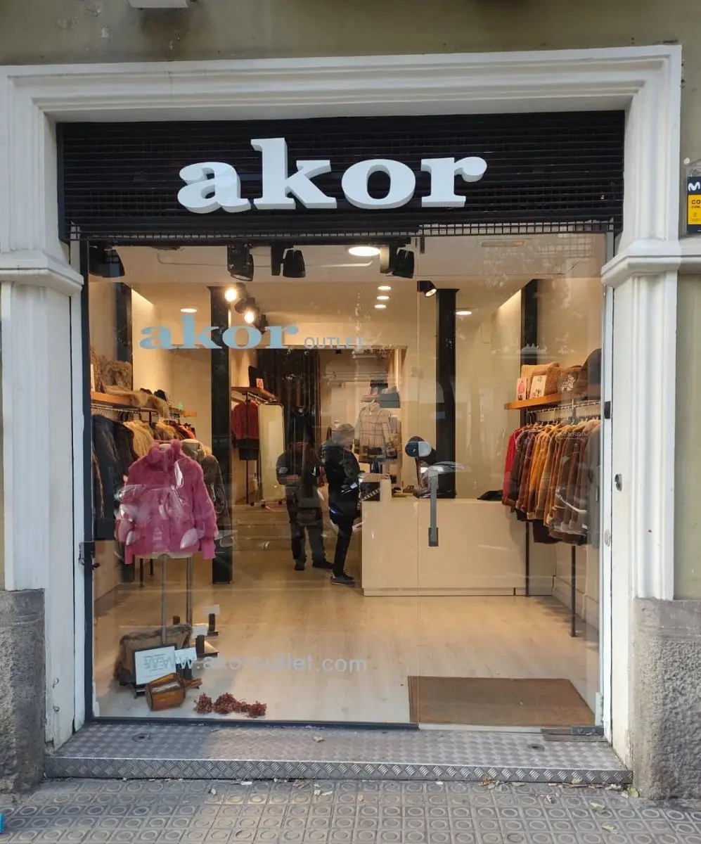 Letrero 3D frontlit sidelit todo acrilico - akor