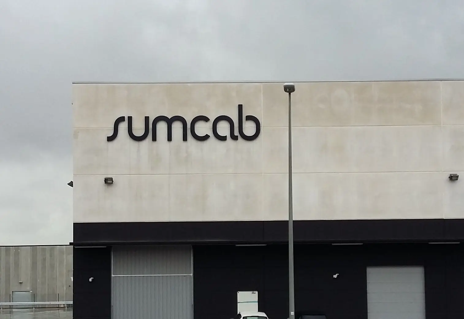 Letrero 3D retroiluminadas de aluminio lacado - sumcab