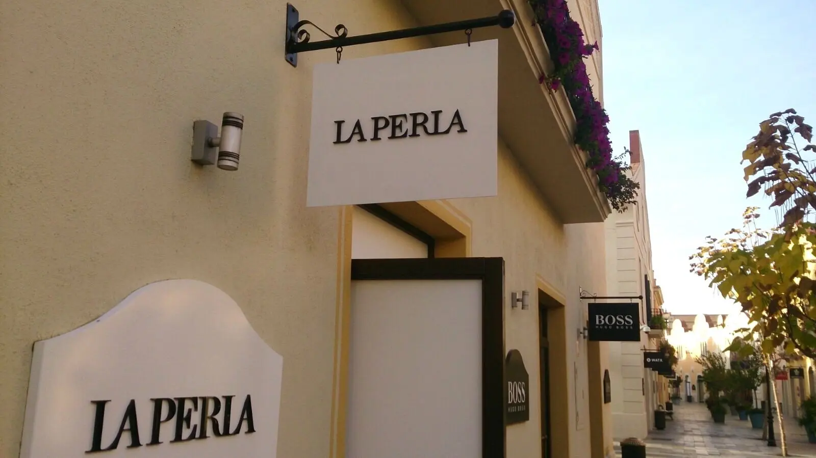 Letrero 3D sin luz de PVC sobre placas - la perla