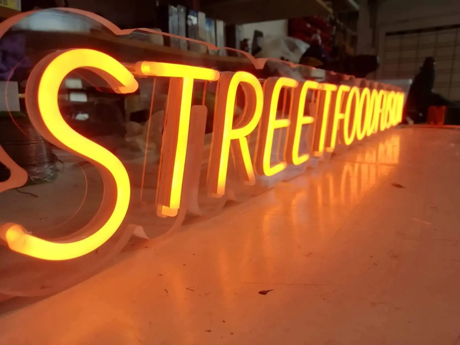 Letrero de Neón letrero de neon flex led street food fusion 2