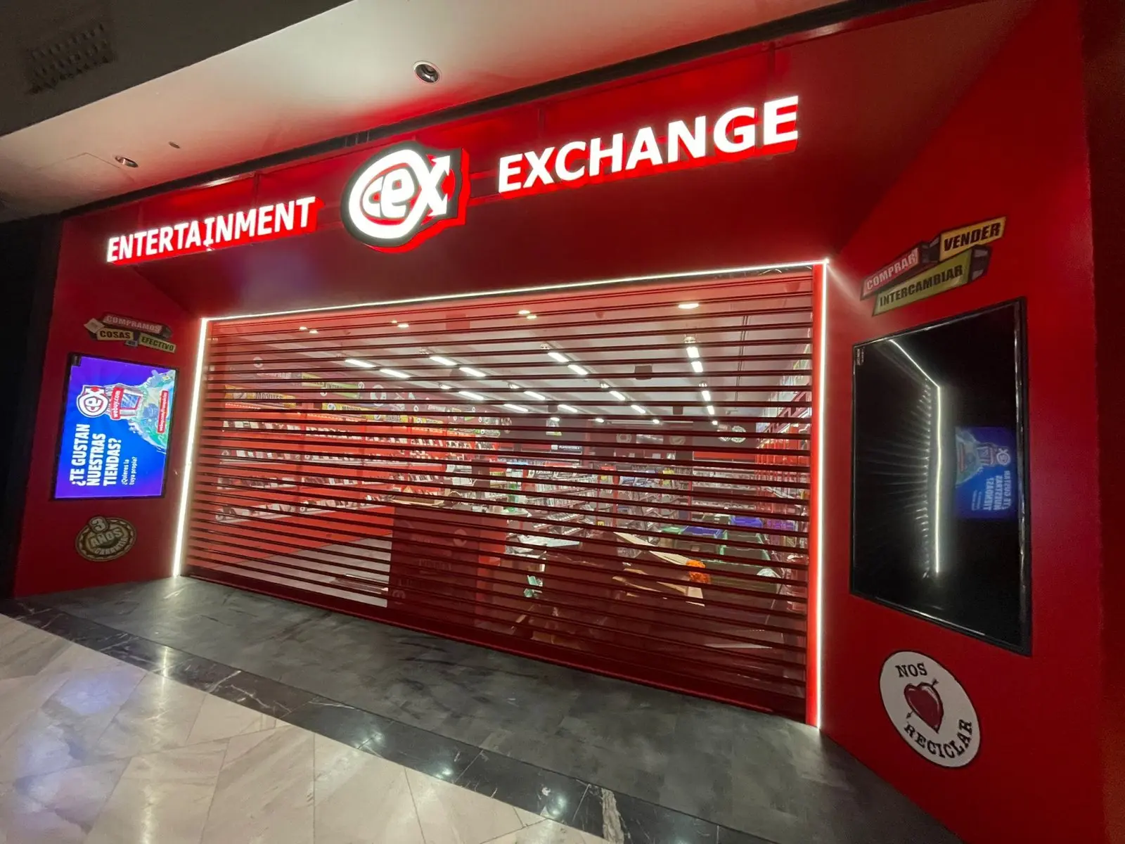 Letrero 3D con iluminacion frontal y lateral todo acrilico - entertainment exchange Letrero 3D con iluminacion frontal y lateral todo acrilico - entertainment exchange